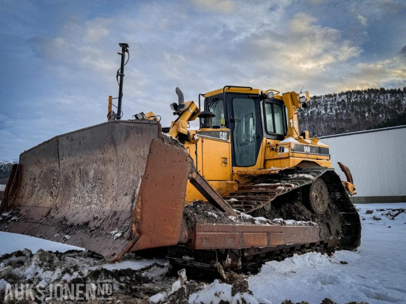 2007 Cat D6R III LGP Dozer / Bulldozer - Topcon GX-60 maskinstyring - ripper - 2 sett belter - Equipamento de construção: foto 1 2007 Cat D6R III LGP Dozer / Bulldozer - Topcon GX-60 maskinstyring - ripper - 2 sett belter - Equipamento de construção: foto 1