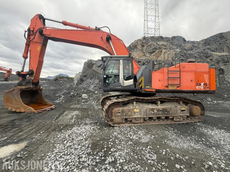 2008 Hitachi ZX670LCH-3 - GRAVEMASKIN - Escavadeira: foto 2 2008 Hitachi ZX670LCH-3 - GRAVEMASKIN - Escavadeira: foto 2