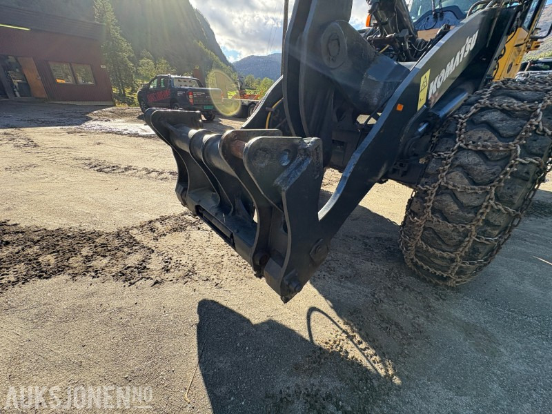 2008 Komatsu WA320-6 hjullaster - KUN 3 754 timer - Carregadeira de rodas: foto 5 2008 Komatsu WA320-6 hjullaster - KUN 3 754 timer - Carregadeira de rodas: foto 5