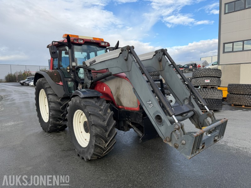 2008 Valtra T-180 Traktor med frontlaster / 1362 timer - Trator: foto 2 2008 Valtra T-180 Traktor med frontlaster / 1362 timer - Trator: foto 2