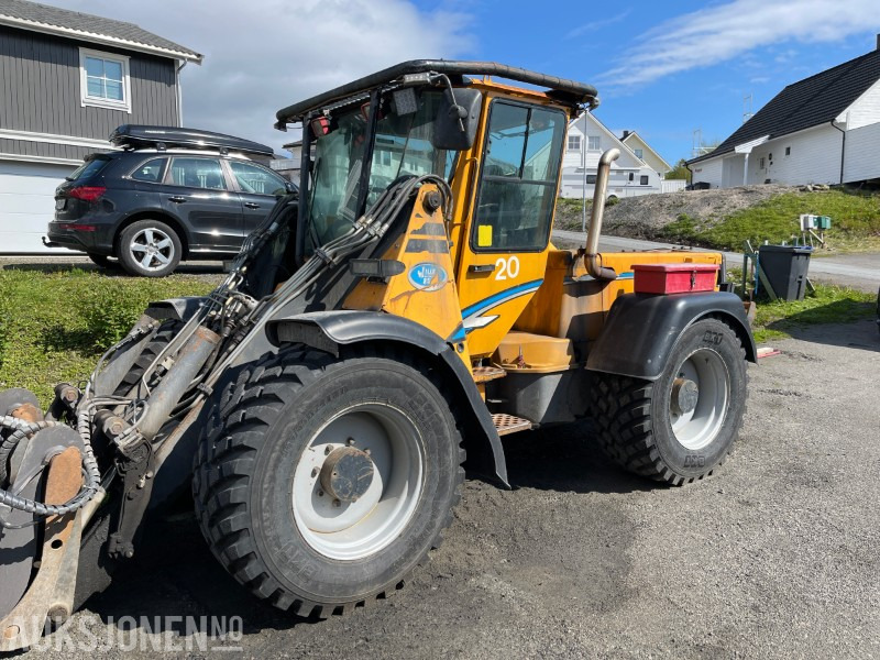 2008 Wille 855C-C44 med snøskuffe og skjær - Carregadeira de rodas: foto 1 2008 Wille 855C-C44 med snøskuffe og skjær - Carregadeira de rodas: foto 1