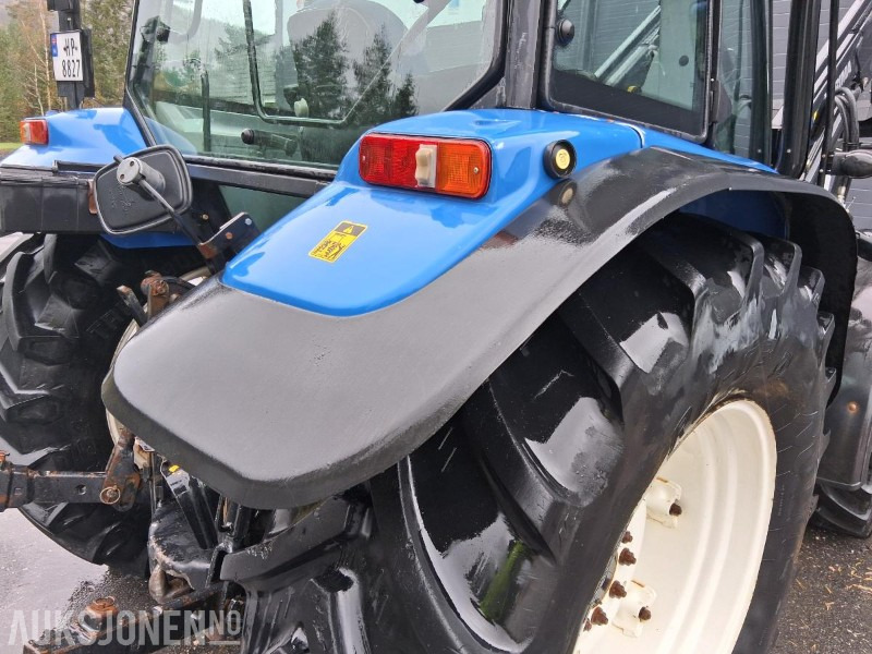 2009 New Holland T5060 - MVA-FRI - MYE UTSTYR - Trima Laster Snøfres Pallegaffel Feiekost Skuffe - Trator: foto 4 2009 New Holland T5060 - MVA-FRI - MYE UTSTYR - Trima Laster Snøfres Pallegaffel Feiekost Skuffe - Trator: foto 4