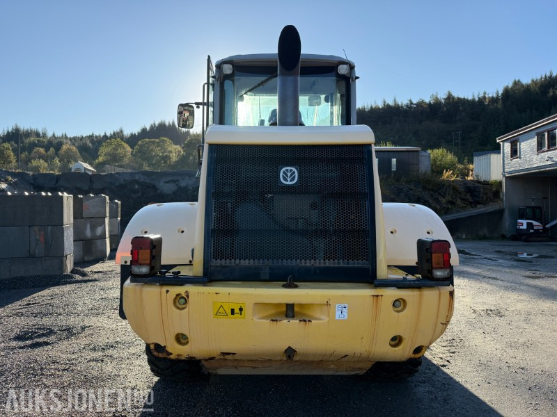 2011 New Holland W130B hjullaster – kun 3 580 timer - Carregadeira de rodas: foto 5 2011 New Holland W130B hjullaster – kun 3 580 timer - Carregadeira de rodas: foto 5