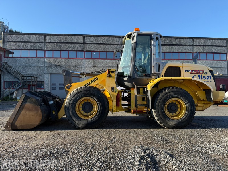 2011 New Holland W130B hjullaster – kun 3 580 timer - Carregadeira de rodas: foto 2 2011 New Holland W130B hjullaster – kun 3 580 timer - Carregadeira de rodas: foto 2