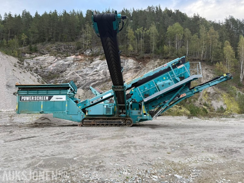 2011 Powerscreen Chieftain 1700 – 2011 modell - 4 Fraksjoner – kun 450 timer - Peneira vibratória: foto 2 2011 Powerscreen Chieftain 1700 – 2011 modell - 4 Fraksjoner – kun 450 timer - Peneira vibratória: foto 2