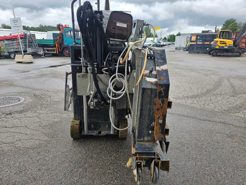 2011 RELLOK Cutting Solutions RSF 750 - fullhydraulisk veisag/gulvsag for asfalt/betong - Equipamento de construção: foto 5 2011 RELLOK Cutting Solutions RSF 750 - fullhydraulisk veisag/gulvsag for asfalt/betong - Equipamento de construção: foto 5