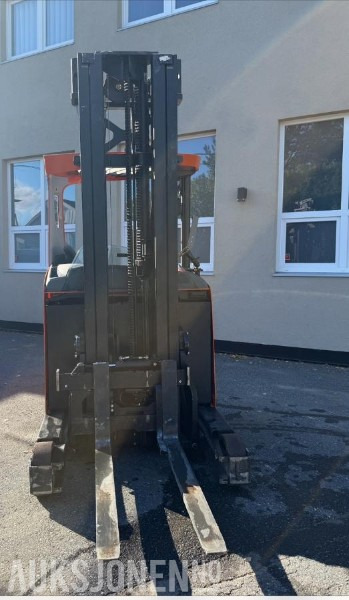 2011 Skyvemasttruck - Toyota BT RRE - Plataforma aérea: foto 3 2011 Skyvemasttruck - Toyota BT RRE - Plataforma aérea: foto 3