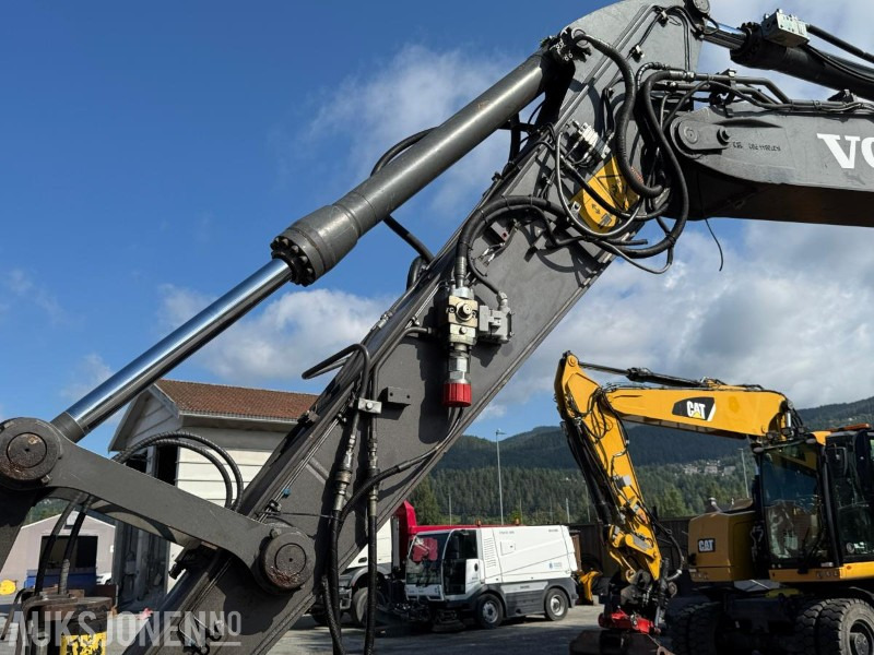 Escavadeira 2011 Volvo EW160C hjulgraver / Tiltrotator: foto 20