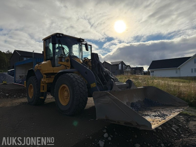 2011 Volvo L70F - Sentralsmøring - Spakestyring - 8830 timer - 13 700kg - Carregadeira de rodas: foto 3 2011 Volvo L70F - Sentralsmøring - Spakestyring - 8830 timer - 13 700kg - Carregadeira de rodas: foto 3