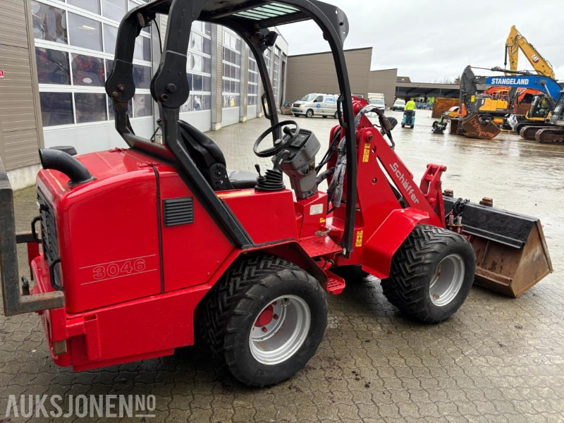 2012 Schäffer SCHAFFER 3046 kompakt laster med skuff og palle gaffel - Mini carregadeira: foto 4 2012 Schäffer SCHAFFER 3046 kompakt laster med skuff og palle gaffel - Mini carregadeira: foto 4