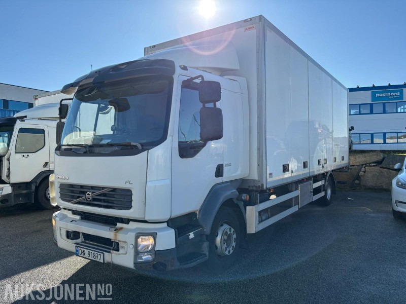 2012 Volvo FL-290 Skapbil med sideåpning og lakløft - Caminhão furgão: foto 1 2012 Volvo FL-290 Skapbil med sideåpning og lakløft - Caminhão furgão: foto 1