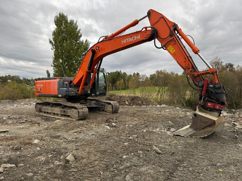 2013 Hitachi ZX250LC-5B,Servicehistorikk, Tiltrotator,sorterings-/rivningsklype,pigghammer, 3 skuffer - Escavadeira: foto 3 2013 Hitachi ZX250LC-5B,Servicehistorikk, Tiltrotator,sorterings-/rivningsklype,pigghammer, 3 skuffer - Escavadeira: foto 3