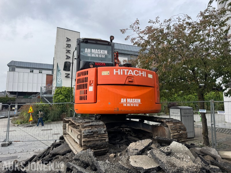 2013 Hitachi ZX85US-3 - Beltegraver - Gravemaskin - Engcon tiltrotator - Escavadeira: foto 5 2013 Hitachi ZX85US-3 - Beltegraver - Gravemaskin - Engcon tiltrotator - Escavadeira: foto 5
