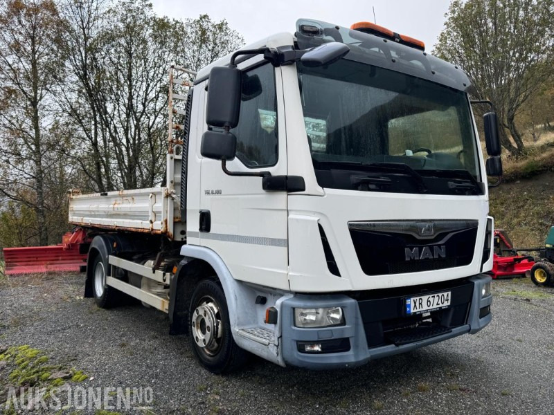 2014 MAN TGL 8.180 Tippbil - Treveistipp - Euro 6 - Gått 150.000 km - Nylig EU godkjent - Caminhão basculante: foto 3 2014 MAN TGL 8.180 Tippbil - Treveistipp - Euro 6 - Gått 150.000 km - Nylig EU godkjent - Caminhão basculante: foto 3