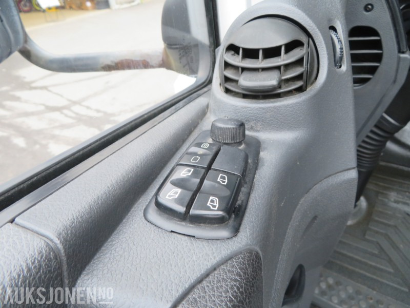 Caminhão furgão 2014 Mercedes-Benz Atego - Kjølebil med Carrier Xarios 600 og Lamberet skap: foto 13