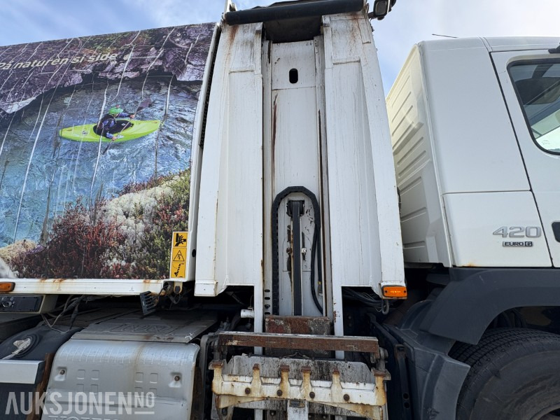 Caminhão de lixo 2014 Volvo FM 420 renovasjonsbil med 2-kammers løsning: foto 16