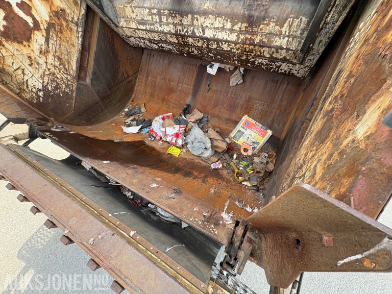 Caminhão de lixo 2014 Volvo FM 420 renovasjonsbil med 2-kammers løsning: foto 13