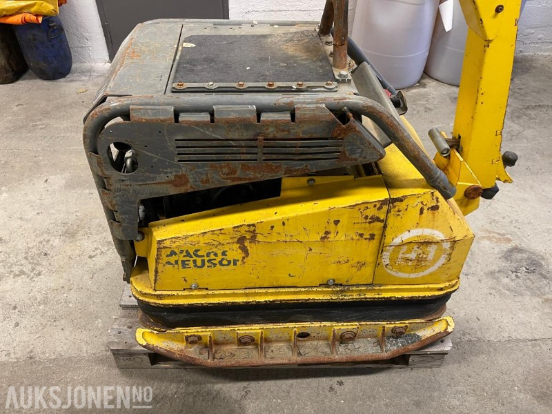 2014 Wacker Neuson DPU 100-70 Vibroplate, 768 kg - Rolo: foto 4 2014 Wacker Neuson DPU 100-70 Vibroplate, 768 kg - Rolo: foto 4