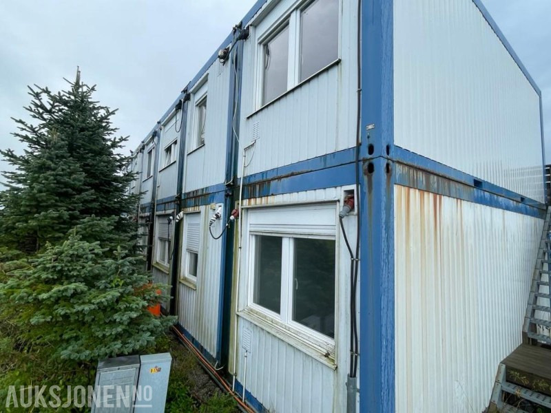 2015 Brakkerigg - Containerbrakker i stål med 8 hybler komplett med hybelkomfyr, dusj, toalett, lys og varme. - Equipamento de construção: foto 3 2015 Brakkerigg - Containerbrakker i stål med 8 hybler komplett med hybelkomfyr, dusj, toalett, lys og varme. - Equipamento de construção: foto 3