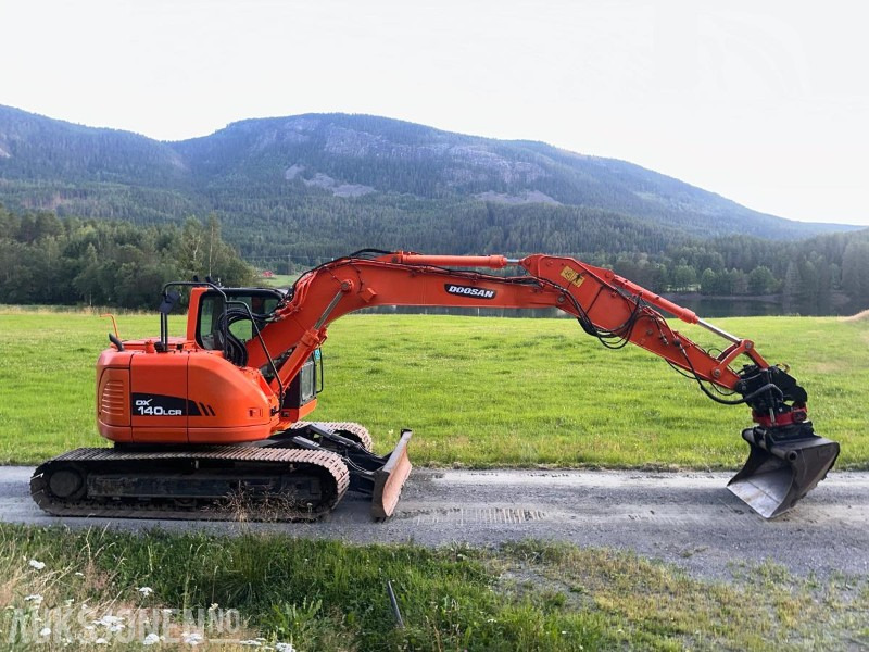 2015 Doosan DX140LCR-3 - Escavadeira: foto 2 2015 Doosan DX140LCR-3 - Escavadeira: foto 2