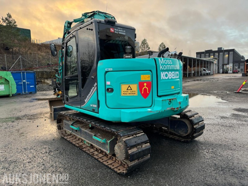 2015 Kobelco SK75SR-3E GRAVEMASKIN, ENGCON TILTROTATOR, SENTRALSMØRING, SERVICEHISTORIKK, 2 SKUFFER - Escavadeira: foto 5 2015 Kobelco SK75SR-3E GRAVEMASKIN, ENGCON TILTROTATOR, SENTRALSMØRING, SERVICEHISTORIKK, 2 SKUFFER - Escavadeira: foto 5