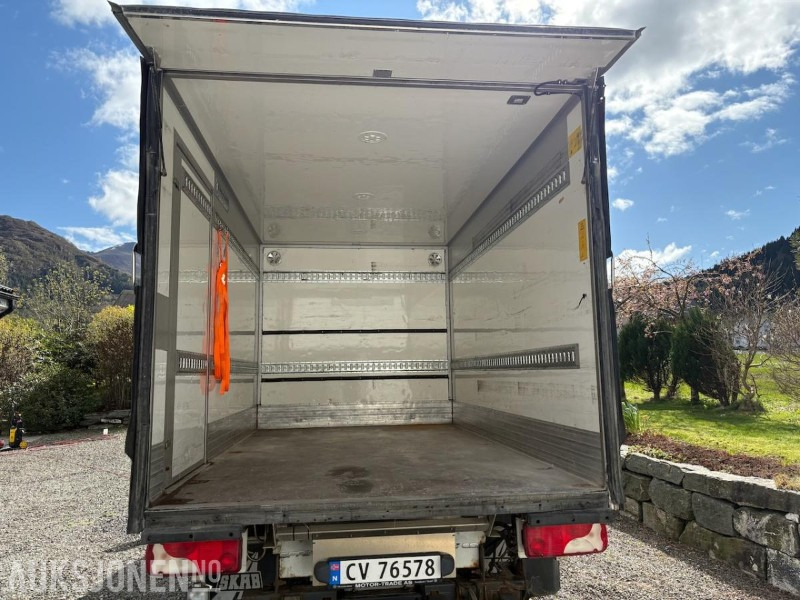 2015 Mercedes-Benz Sprinter ADR-godkjent Løftelem Hengerfeste - Caminhão furgão: foto 5 2015 Mercedes-Benz Sprinter ADR-godkjent Løftelem Hengerfeste - Caminhão furgão: foto 5