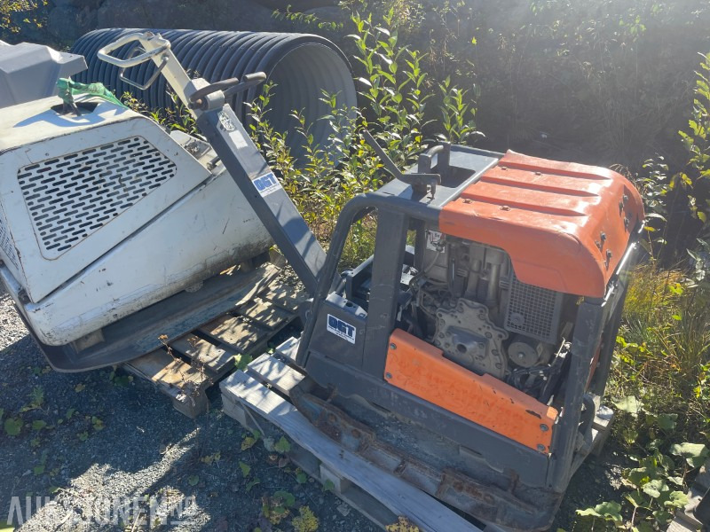 2015 Supra vibroplate - Hoppetusse med Hatz dieselmotor – Reversibel - Rolo: foto 1 2015 Supra vibroplate - Hoppetusse med Hatz dieselmotor – Reversibel - Rolo: foto 1