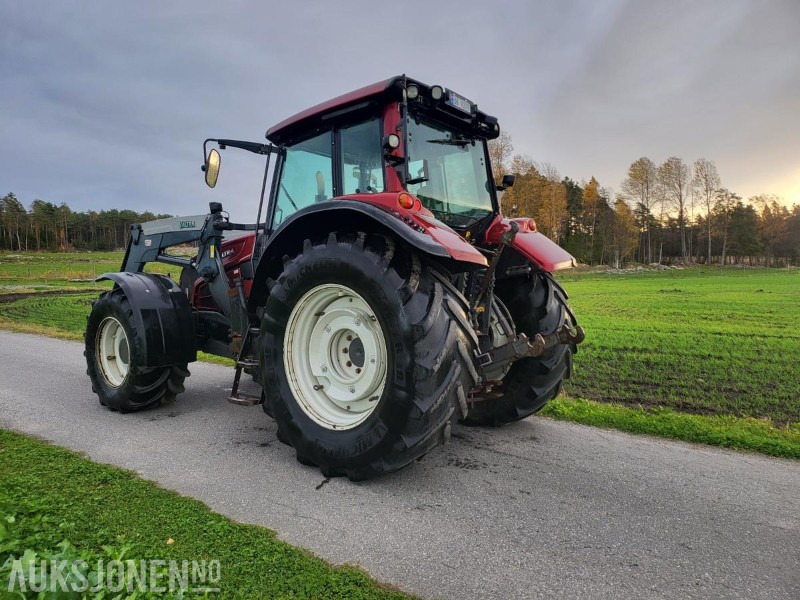 2015 Valtra N163 - Traktor med frontlaster - Trator: foto 2 2015 Valtra N163 - Traktor med frontlaster - Trator: foto 2