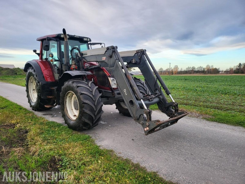 2015 Valtra N163 - Traktor med frontlaster - Trator: foto 5 2015 Valtra N163 - Traktor med frontlaster - Trator: foto 5