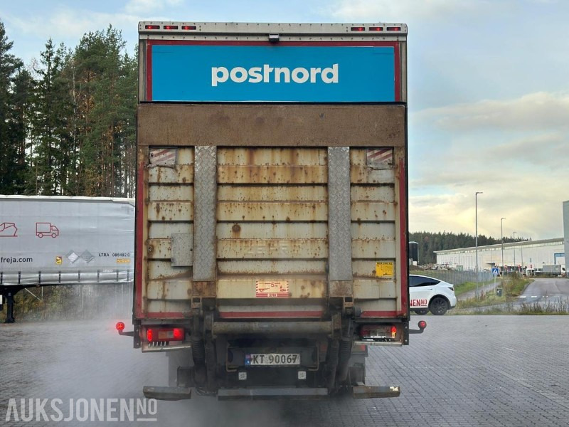 2015 Volvo FE 320 4x2 Euro6 skapbil med bakløft full sideåpning 18 Paller. - Caminhão furgão: foto 3 2015 Volvo FE 320 4x2 Euro6 skapbil med bakløft full sideåpning 18 Paller. - Caminhão furgão: foto 3