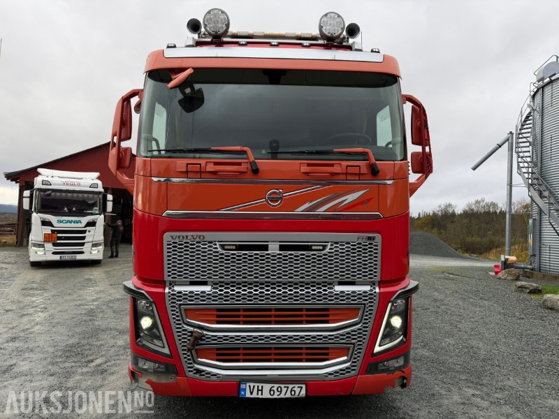 2015 Volvo FH16 650 8x4 med AJK Hydrolift krokløft og I-Shift - Caminhão polibenne: foto 2 2015 Volvo FH16 650 8x4 med AJK Hydrolift krokløft og I-Shift - Caminhão polibenne: foto 2