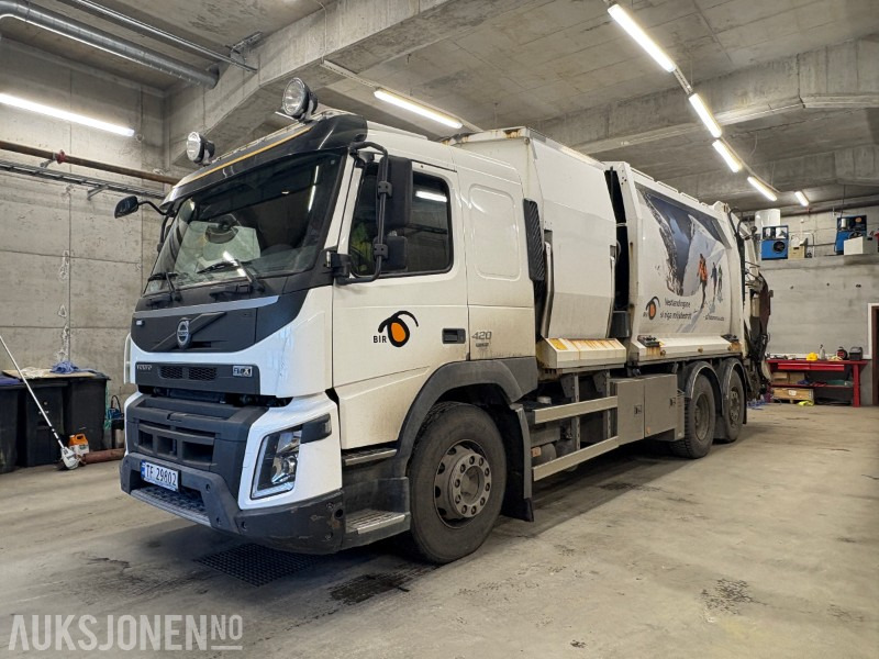 2015 Volvo FMX 420 EURO 6T komprimatorbil med 2 kammer og sidelaster - Caminhão de lixo: foto 1 2015 Volvo FMX 420 EURO 6T komprimatorbil med 2 kammer og sidelaster - Caminhão de lixo: foto 1