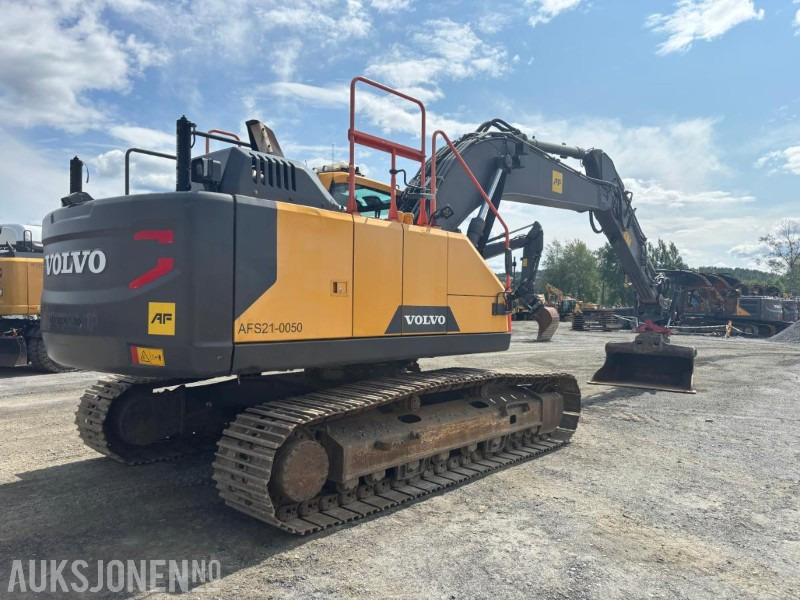 2016 Volvo EC220EL gravemaskin - Escavadeira: foto 4 2016 Volvo EC220EL gravemaskin - Escavadeira: foto 4