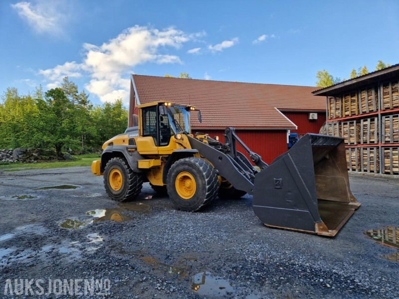2016 Volvo L110H-SPAKSTYRING-SKUFF - Carregadeira de rodas: foto 2 2016 Volvo L110H-SPAKSTYRING-SKUFF - Carregadeira de rodas: foto 2
