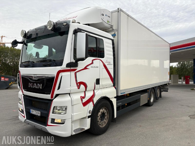 2017 MAN TGX 26.560 6x2 skapbil - kjøl/frys - Caminhão furgão: foto 1 2017 MAN TGX 26.560 6x2 skapbil - kjøl/frys - Caminhão furgão: foto 1