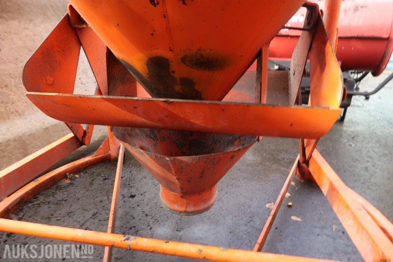 2018 Eichinger betongtobb 1000 liter / sertifisert til 03.26 - Equipamento de construção: foto 4 2018 Eichinger betongtobb 1000 liter / sertifisert til 03.26 - Equipamento de construção: foto 4
