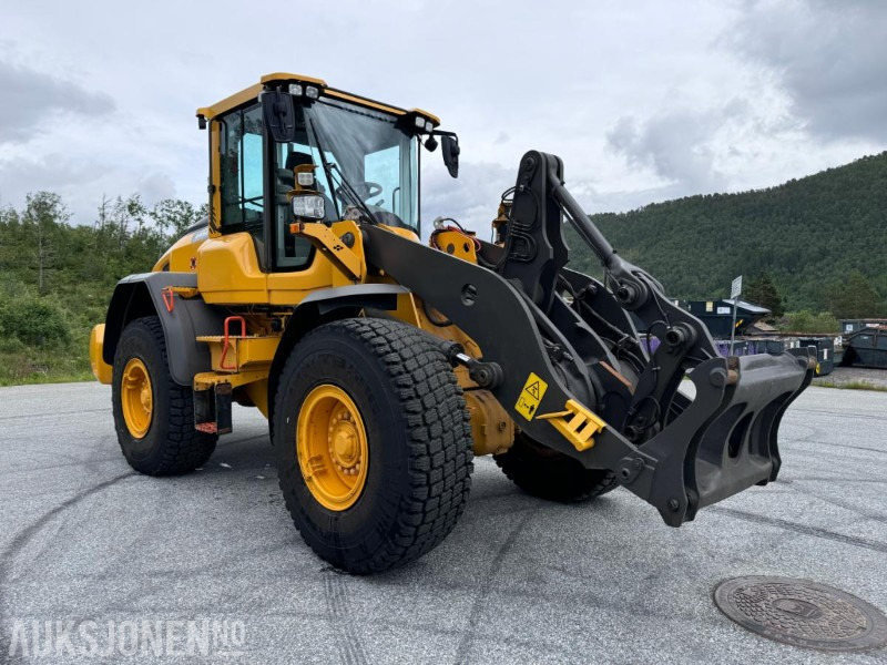 2018 Volvo L90H Hjullaster - Sentralsmøring - Hydraulisk redskapslås - Tilleggshydraulikk - Sertifiseres før salg - Carregadeira de rodas: foto 3 2018 Volvo L90H Hjullaster - Sentralsmøring - Hydraulisk redskapslås - Tilleggshydraulikk - Sertifiseres før salg - Carregadeira de rodas: foto 3