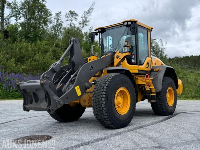 2018 Volvo L90H Hjullaster - Sentralsmøring - Hydraulisk redskapslås - Tilleggshydraulikk - Sertifiseres før salg - Carregadeira de rodas: foto 1 2018 Volvo L90H Hjullaster - Sentralsmøring - Hydraulisk redskapslås - Tilleggshydraulikk - Sertifiseres før salg - Carregadeira de rodas: foto 1
