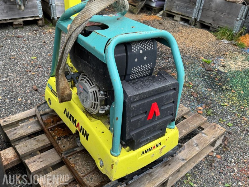 2022 AMMANN APR 40/60 HA vibroplate / 284kg - Rolo: foto 3 2022 AMMANN APR 40/60 HA vibroplate / 284kg - Rolo: foto 3