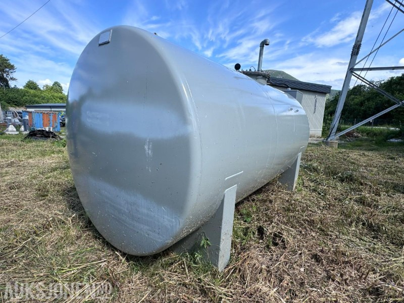 2022 Veratank 10.000 Liter - Dieseltank - Ståltank med dobbelvegg - HDM 80 eco Box - Piusi slangetrommel 10 m slange - OCIO Overfyllingsvern - Equipamento de construção: foto 3 2022 Veratank 10.000 Liter - Dieseltank - Ståltank med dobbelvegg - HDM 80 eco Box - Piusi slangetrommel 10 m slange - OCIO Overfyllingsvern - Equipamento de construção: foto 3