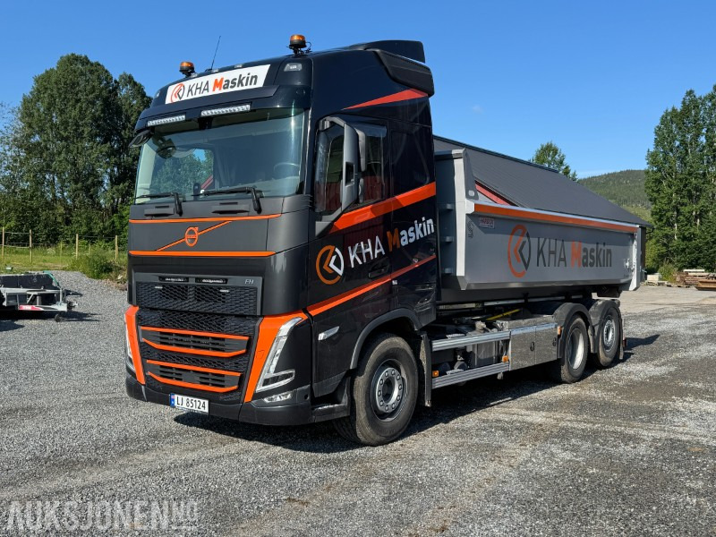 2023 Volvo FH - Krokbil med Dumperkasse og Maskinflak - Caminhão polibenne: foto 1 2023 Volvo FH - Krokbil med Dumperkasse og Maskinflak - Caminhão polibenne: foto 1