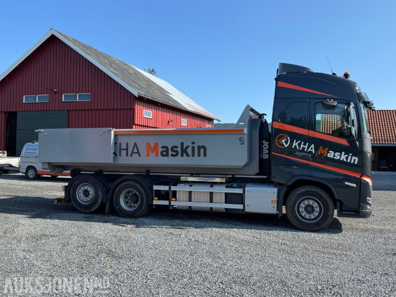 2023 Volvo FH - Krokbil med Dumperkasse og Maskinflak - Caminhão polibenne: foto 4 2023 Volvo FH - Krokbil med Dumperkasse og Maskinflak - Caminhão polibenne: foto 4