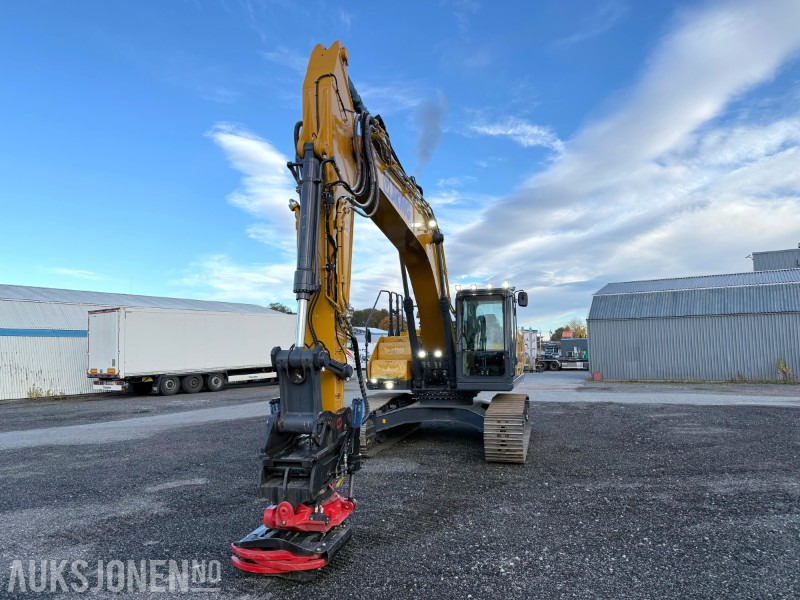 2023 XCMG XE260E gravemaskin, HK-feste, R8 rototilt med klype, LED-lyspakke, kamera - Escavadeira: foto 2 2023 XCMG XE260E gravemaskin, HK-feste, R8 rototilt med klype, LED-lyspakke, kamera - Escavadeira: foto 2