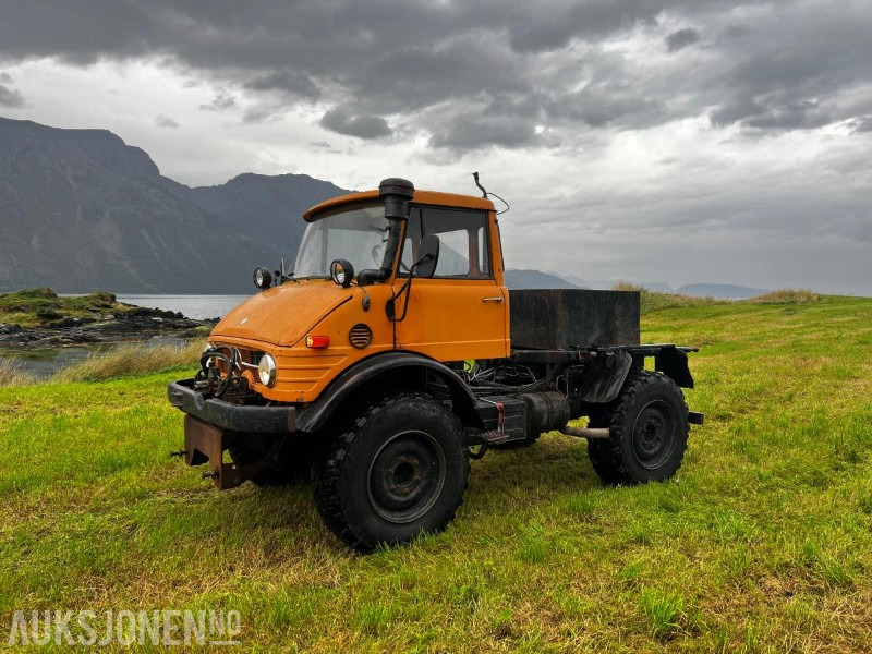 Caminhão 1976 Mercedes-Benz UNIMOG 406 PTO BRØYTEPLATE: foto 12