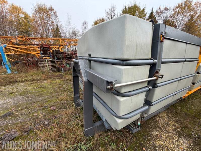 2017 Epoke Sirius - 5 m3 - 8630l væsketank Kombispreder på Krokramme - Caminhão: foto 2 2017 Epoke Sirius - 5 m3 - 8630l væsketank Kombispreder på Krokramme - Caminhão: foto 2