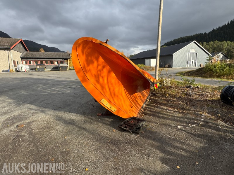 2018 Tellefsdal HD45 3700 Høytkastene Diagonalplog - Caminhão: foto 3 2018 Tellefsdal HD45 3700 Høytkastene Diagonalplog - Caminhão: foto 3