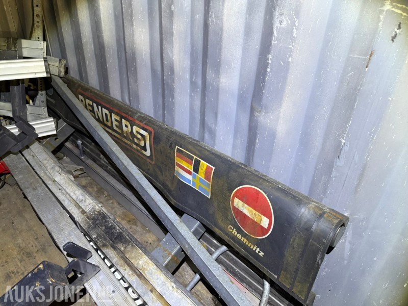 Caminhão Parti ca. 15 stk underkjøringshinder- noen ubrukte: foto 7