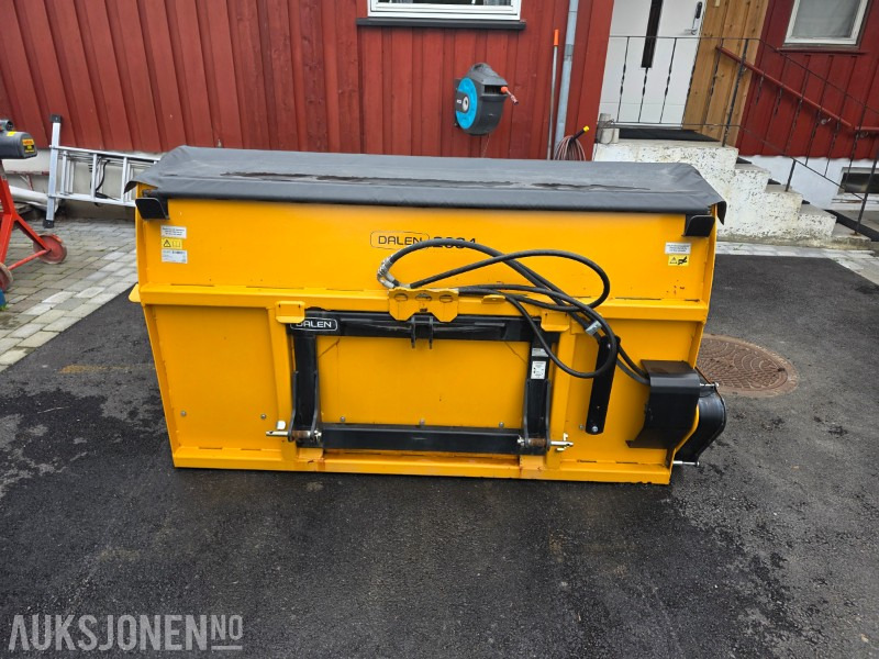 Dalen 2034-U sandstrøer - Hydraulisk - 2 meter strøbredde - 1300 liter - Equipamento de construção: foto 4 Dalen 2034-U sandstrøer - Hydraulisk - 2 meter strøbredde - 1300 liter - Equipamento de construção: foto 4