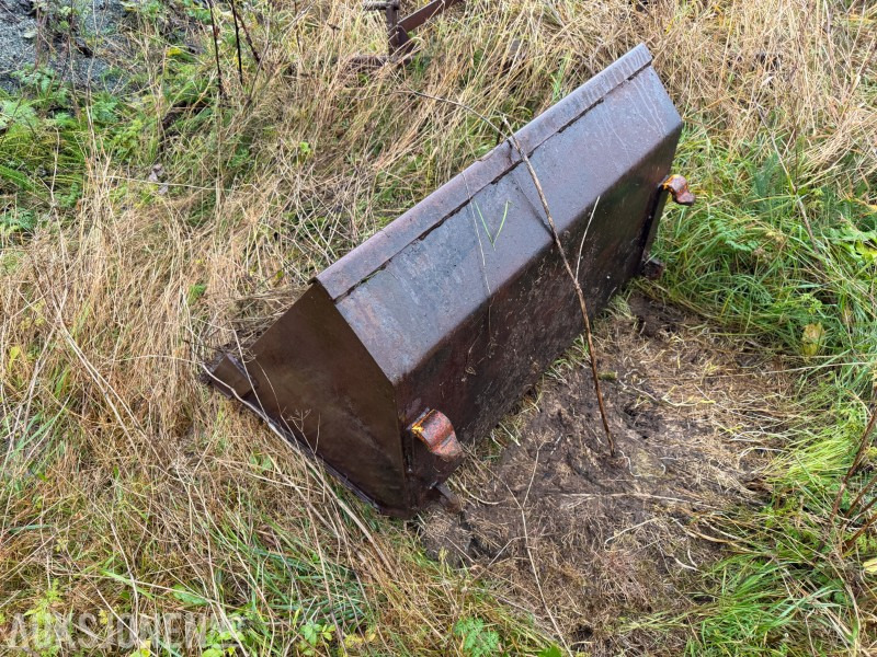 1996 Kraftig stålskuffe - Equipamento de Máquina de construção: foto 2 1996 Kraftig stålskuffe - Equipamento de Máquina de construção: foto 2
