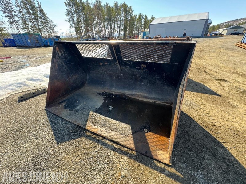 2000 UFO Hjullasterskuff - Equipamento de Máquina de construção: foto 1 2000 UFO Hjullasterskuff - Equipamento de Máquina de construção: foto 1